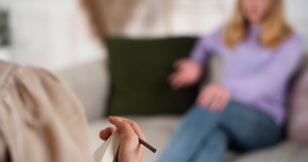 Serviço gratuito de apoio psicológico retoma atendimentos presenciais