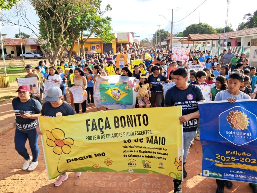 Passeata reúne estudantes contra abuso sexual infantil no Uiramutã