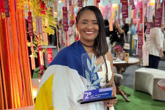 Com raízes na Amazônia, empreendedora expande negócio e aposta em nova linha de biojoias