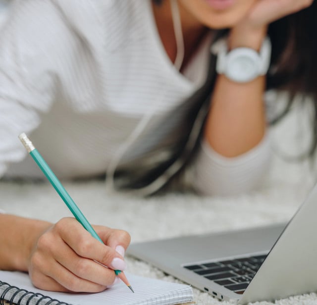 Curso gratuito oferece capacitação em tecnologia e inteligência artificial para iniciantes 
