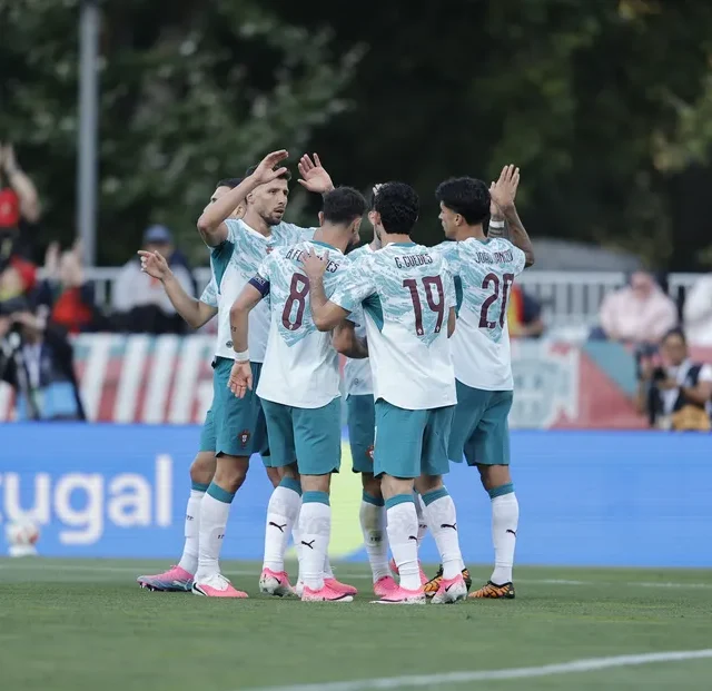 Portugal vence o Chile em amistoso por 2 a 1