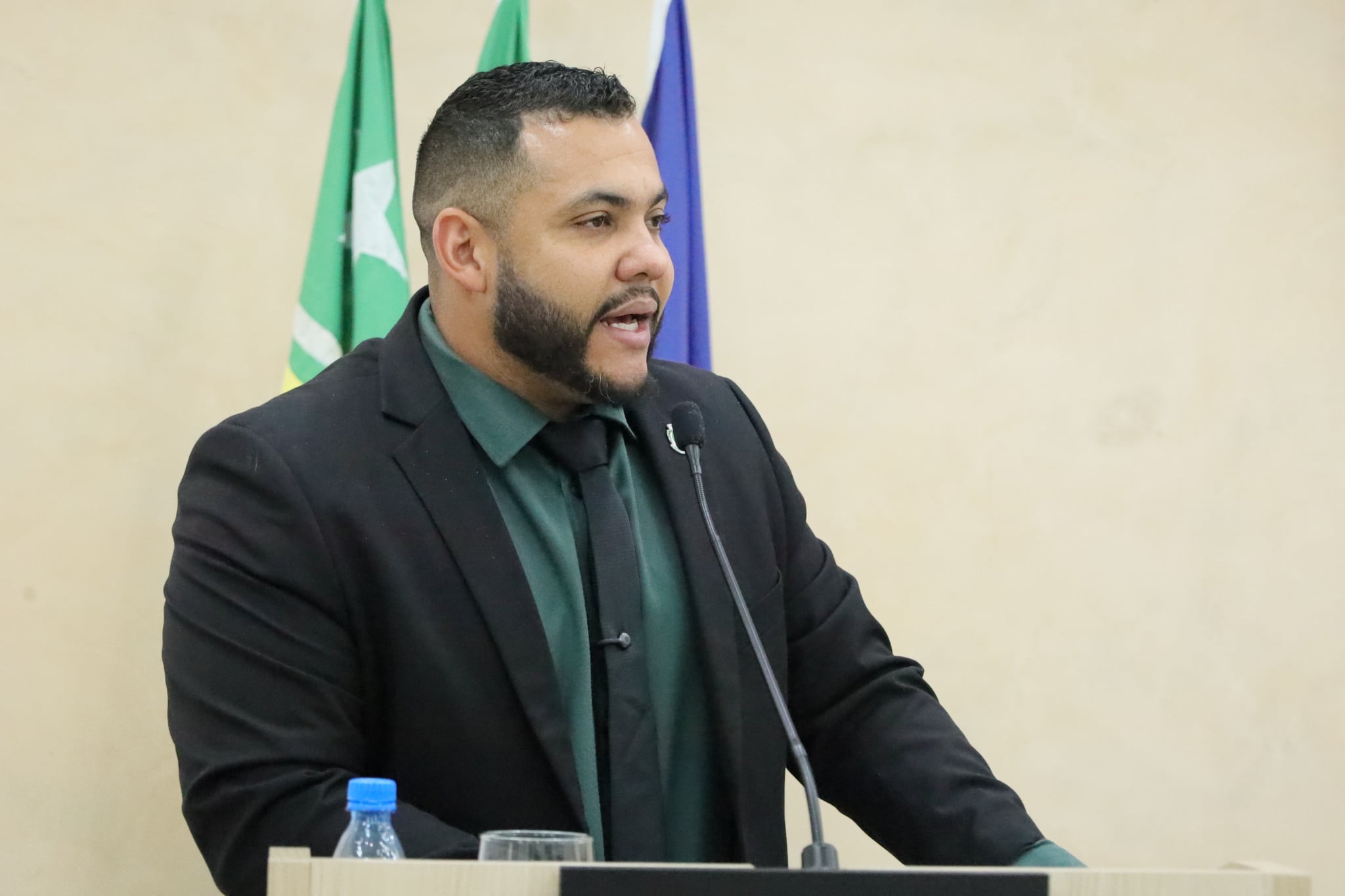 Vereador propõe incentivo à capacitação para atendimento a autistas e noções de primeiros socorros em empresas