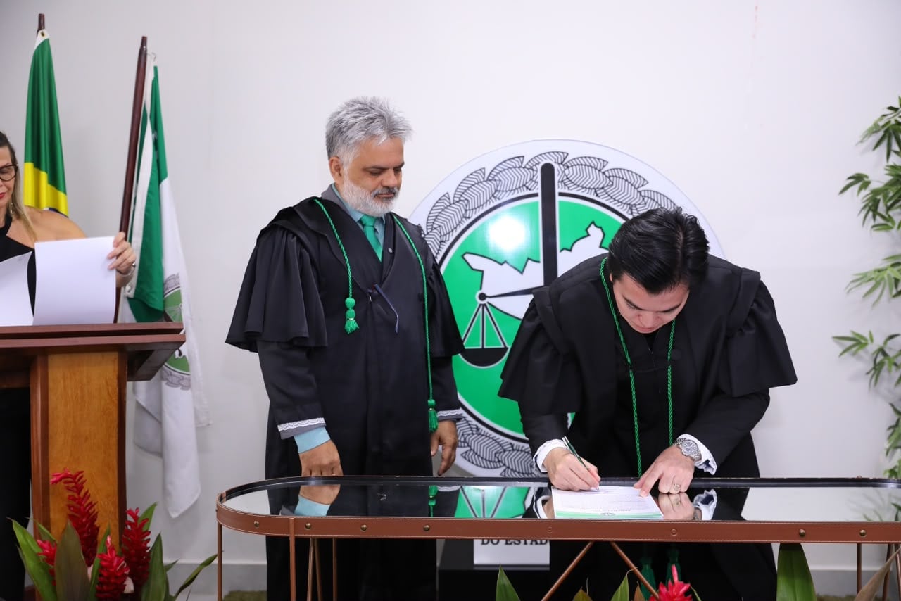 Defensoria Pública empossa novo defensor para atuar em Pacaraima
