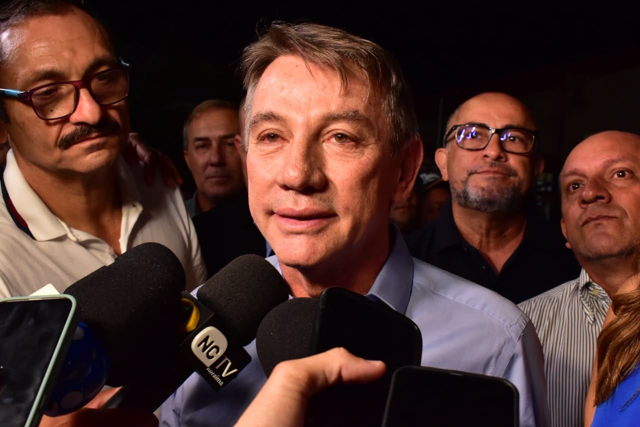 Denarium diz manter apoio a Arthur Henrique ao lado de Helena, que apoia Sampaio