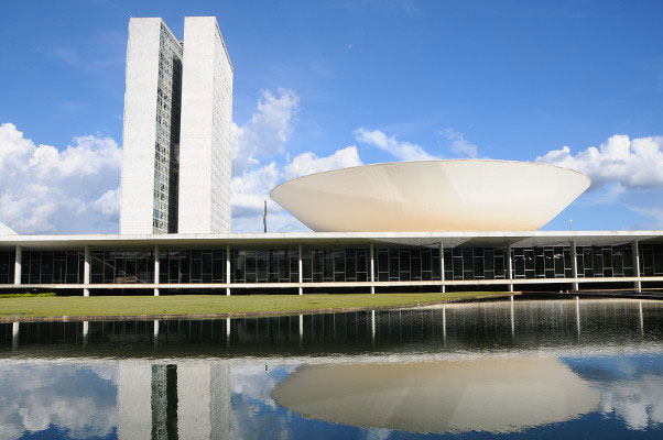 Motta reafirma defesa do sistema eleitoral brasileiro e segurança da urna eletrônica